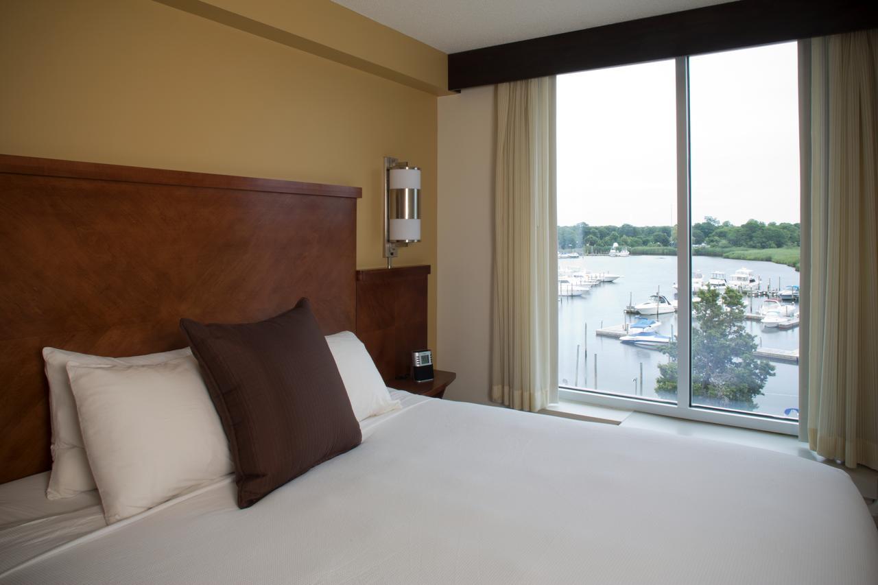 Hyatt Place Long Island East End Риверхед Экстерьер фото