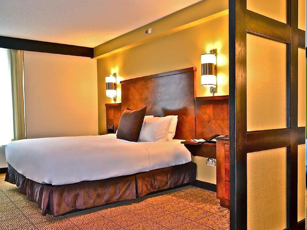 Hyatt Place Long Island East End Риверхед Экстерьер фото